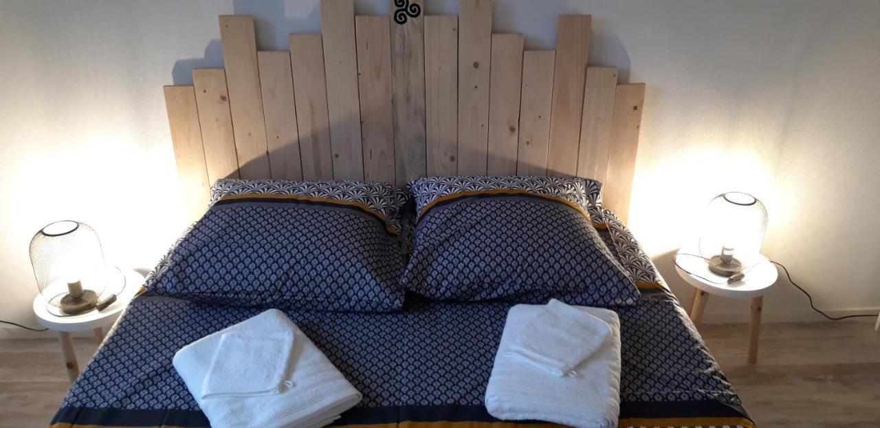 Villa Maison chaleureuse avec insert en campagne à Saint-Mars-sur-la-Futaie Extérieur photo