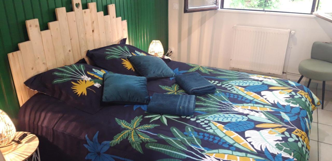 Villa Maison chaleureuse avec insert en campagne à Saint-Mars-sur-la-Futaie Extérieur photo